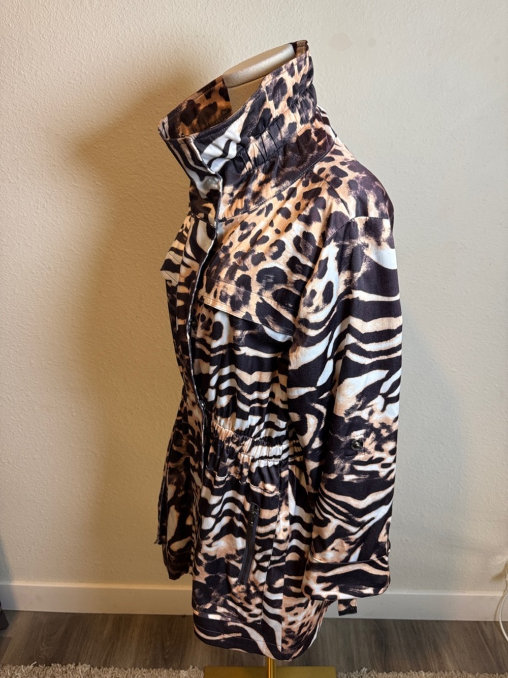 Puli Animal Print Anorak Jacket with Contrast Blue Lining size Small - Picture 2 of 16